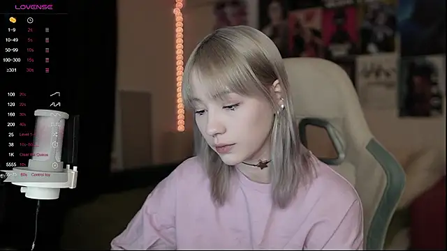 Snapshot of Traharaa chatting on March 4, 2026, 2:36 pm Traharaa online show from March 4, 2026, 2:36 pm