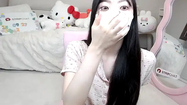 Snapshot of momo_room chatting on September 26, 2025, 11:55 pm momo room online show from September 26, 2025, 11:55 pm