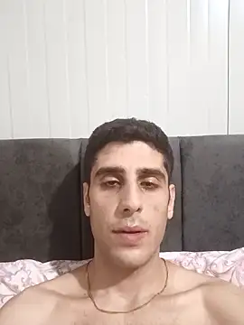 arenn1997 online show from April 2, 2026, 10:27 pm