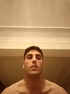 Snapshot of arenn1997 chatting on November 14, 2025, 10:02 pm arenn1997 online show from November 14, 2025, 10:02 pm