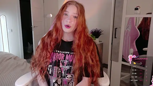 cinnabon girls online show from October 28, 2025, 7:13 pm