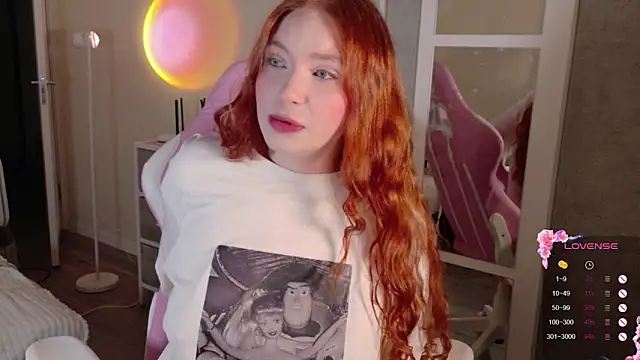 Snapshot of cinnabon_girls chatting on January 16, 2026, 6:23 pm cinnabon girls online show from January 16, 2026, 6:23 pm