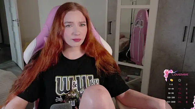 Snapshot of cinnabon_girls chatting on February 8, 2026, 10:46 am cinnabon girls online show from February 8, 2026, 10:46 am