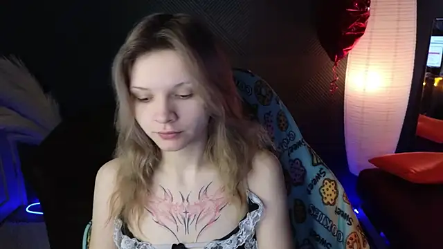 Snapshot of LitaBrom chatting on March 12, 2025, 7:57 am LitaBrom online show from March 12, 2025, 7:57 am