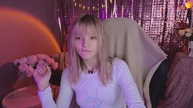 LitaBrom online show from March 5, 2026, 10:45 am