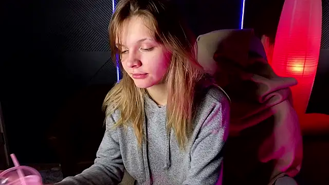 Snapshot of LitaBrom chatting on September 25, 2025, 1:55 am LitaBrom online show from September 25, 2025, 1:55 am