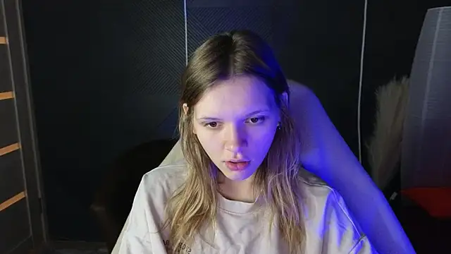 Snapshot of LitaBrom chatting on September 28, 2025, 3:57 am LitaBrom online show from September 28, 2025, 3:57 am