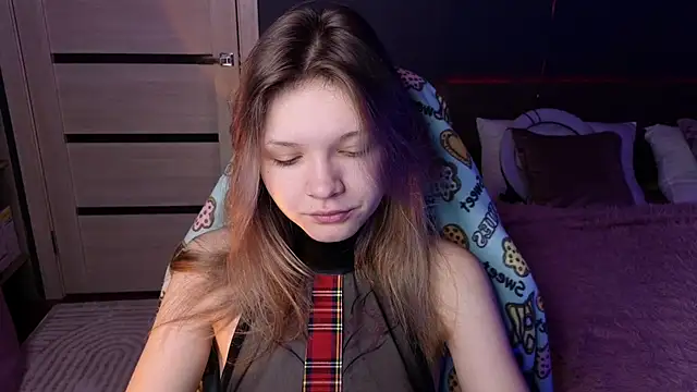 Snapshot of LitaBrom chatting on March 4, 2025, 1:12 am LitaBrom online show from March 4, 2025, 1:12 am