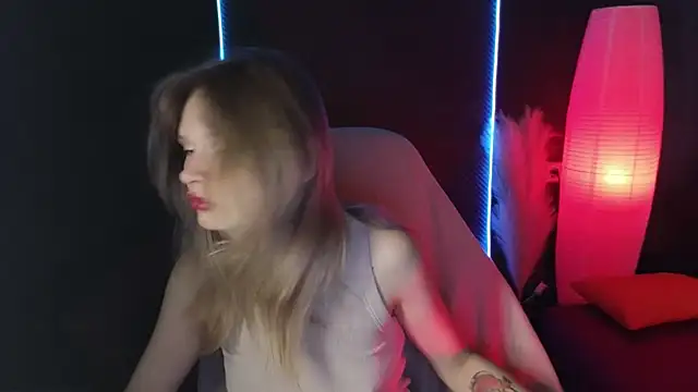 Snapshot of LitaBrom chatting on September 13, 2025, 1:49 am LitaBrom online show from September 13, 2025, 1:49 am