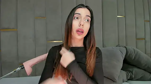 Snapshot of eva_lim chatting on November 26, 2025, 3:34 pm eva lim online show from November 26, 2025, 3:34 pm