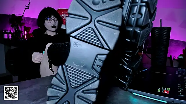  Goddess Misha  online show from March 27, 2026, 9:05 pm