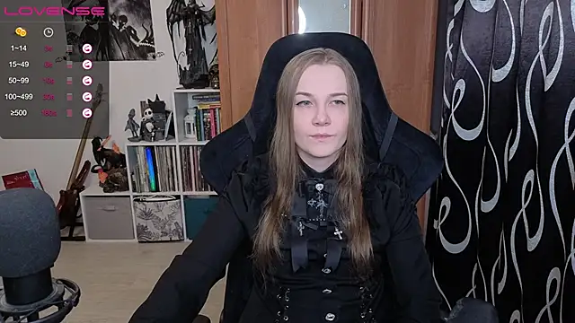 stellablondy online show from February 1, 2026, 3:43 pm