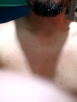 Snapshot of Cris29_84 chatting on October 26, 2025, 4:02 am Cris29 84 online show from October 26, 2025, 4:02 am