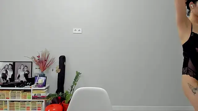 Snapshot of ailey_chao chatting on February 19, 2026, 2:41 am ailey chao online show from February 19, 2026, 2:41 am