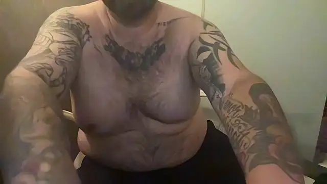 chubbycloudybottom online show from June 24, 2026, 8:39 pm