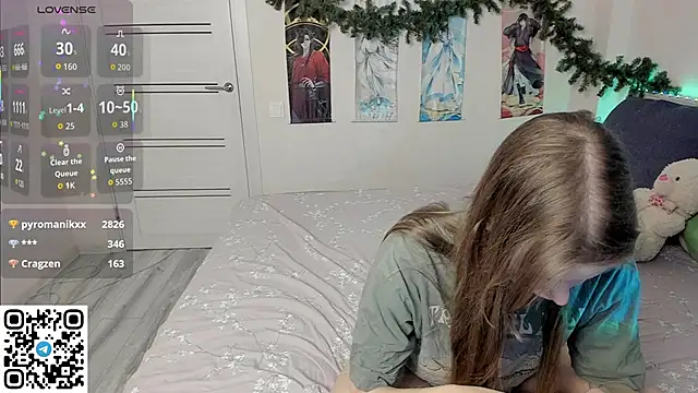 Snapshot of JorRoger chatting on December 15, 2025, 10:26 pm JorRoger online show from December 15, 2025, 10:26 pm