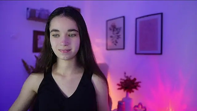 Gia Paige18 online show from November 9, 2025, 2:54 pm