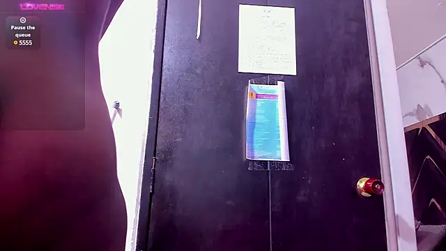 sweetebonny1 online show from December 6, 2024, 1:06 pm