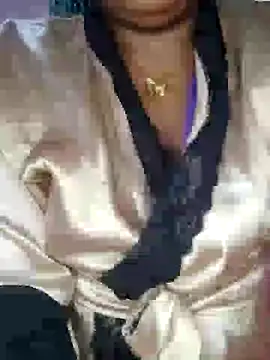 Snapshot of ELLA_KELLY chatting on February 25, 2025, 6:12 pm ELLA KELLY online show from February 25, 2025, 6:12 pm