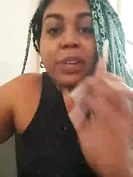 Snapshot of ELLA_KELLY chatting on February 20, 2025, 12:04 pm ELLA KELLY online show from February 20, 2025, 12:04 pm