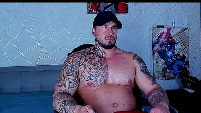 Snapshot of Cristian_Walker chatting on May 16, 2026, 12:20 am Cristian Walker online show from May 16, 2026, 12:20 am