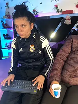 1lovelygirls online show from November 10, 2025, 12:10 pm