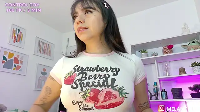 Snapshot of melany_naa chatting on January 10, 2026, 10:16 pm melany naa online show from January 10, 2026, 10:16 pm