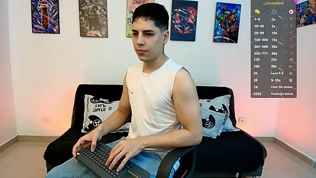 jonathanjoestar  online show from May 28, 2026, 9:54 pm