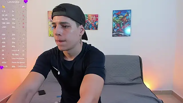 jonathanjoestar  online show from October 1, 2025, 9:40 pm