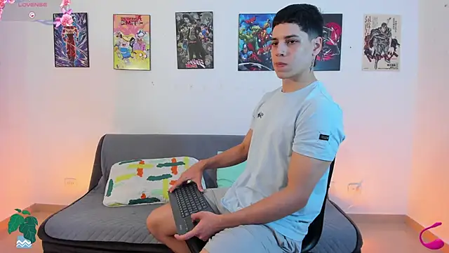 jonathanjoestar  online show from November 21, 2025, 10:53 pm