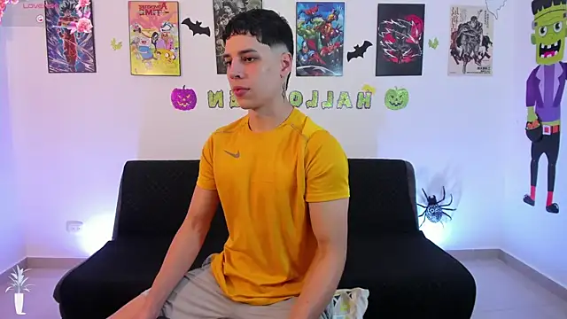 jonathanjoestar  online show from October 18, 2025, 9:17 pm