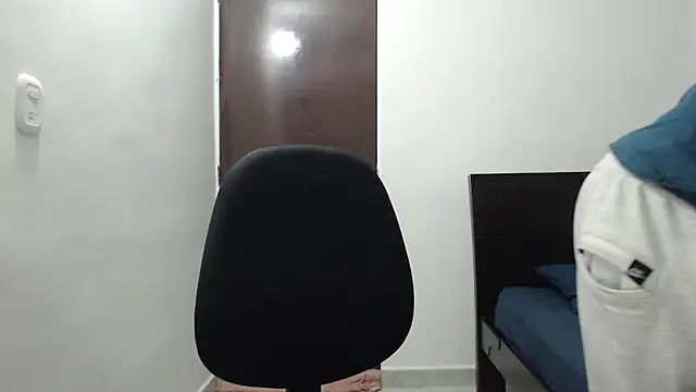 dimitriquiet05 online show from December 23, 2024, 5:39 am