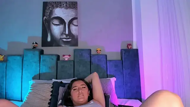 Snapshot of Kathia_Morelli chatting on March 22, 2025, 2:58 pm Kathia Morelli online show from March 22, 2025, 2:58 pm