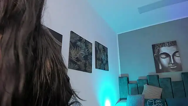 Snapshot of Kathia_Morelli chatting on September 22, 2025, 12:00 pm Kathia Morelli online show from September 22, 2025, 12:00 pm