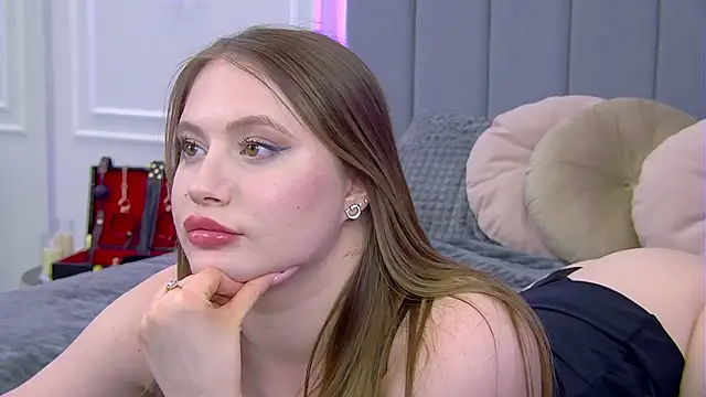 ChloeMarsch online show from March 22, 2025, 1:41 pm