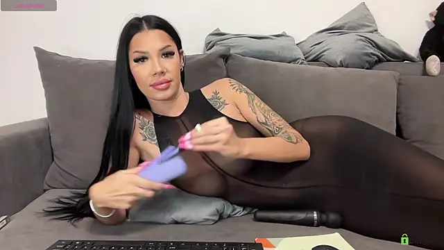 FoxyZen online show from October 8, 2025, 3:57 pm