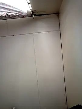 Snapshot of Sweatie_babies chatting on September 16, 2025, 9:10 am Sweatie babies online show from September 16, 2025, 9:10 am