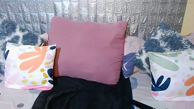 Foxy African online show from November 3, 2025, 2:39 am