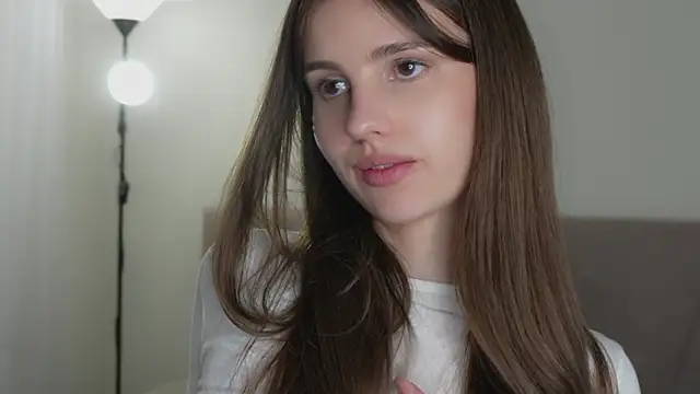 Fluffy-Angel online show from March 18, 2026, 5:25 pm