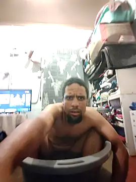 Snapshot of Tigermanboy chatting on October 1, 2025, 5:06 pm Tigermanboy online show from October 1, 2025, 5:06 pm