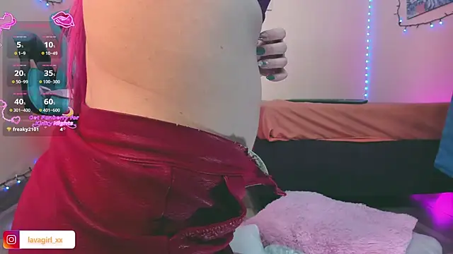 Julieta cott online show from December 13, 2025, 9:21 pm