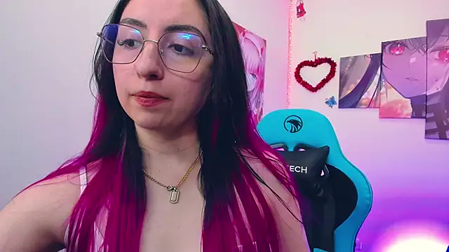 Julieta cott online show from February 11, 2025, 1:41 am