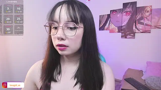 Snapshot of Julieta_cott chatting on July 14, 2026, 10:49 pm Julieta cott online show from July 14, 2026, 10:49 pm