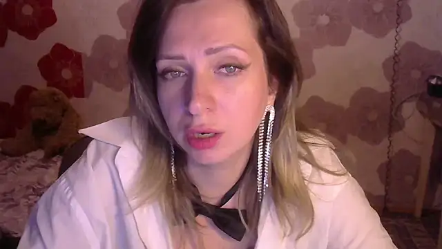 Queen Daenerys online show from September 30, 2025, 4:35 pm