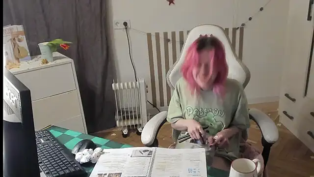 Snapshot of Silly__Milly chatting on March 23, 2026, 5:13 pm Silly Milly online show from March 23, 2026, 5:13 pm