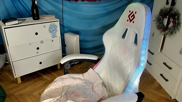 Silly  Milly online show from November 27, 2025, 4:40 pm