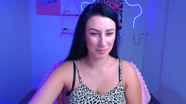 Snapshot of Loren_Moa chatting on November 2, 2025, 6:40 am Loren Moa online show from November 2, 2025, 6:40 am