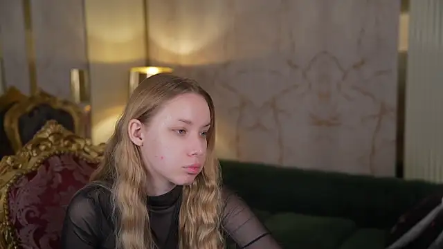 Linda054 online show from November 10, 2025, 1:10 am