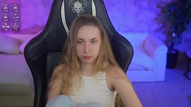 Linda054 online show from October 6, 2025, 4:02 am