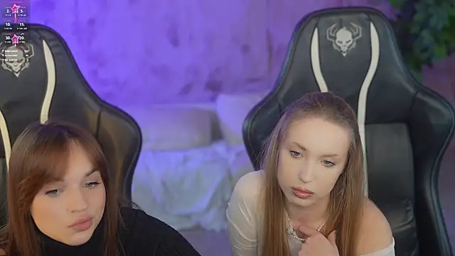 Linda054 online show from October 12, 2025, 7:32 am